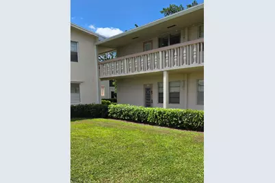 316 Farnham P #316, Deerfield Beach, FL 33442 - Photo 2
