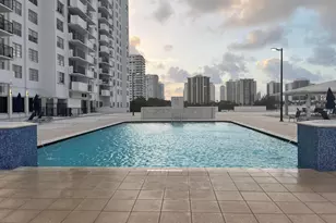 2750 NE 183rd St, Aventura, FL 33160 - Photo 10