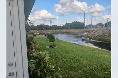 1590 SW 14th Avenue, Boynton Beach, FL 33426 - Photo 2