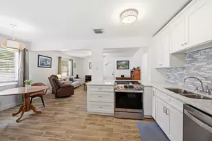 6404 Oak St, Hollywood, FL 33024 - Photo 4