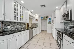 22051 Montoya Dr, Boca Raton, FL 33433 - Photo 38
