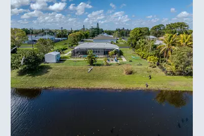 2513 SE Hallahan Street, Port Saint Lucie, FL 34952 - Photo 2