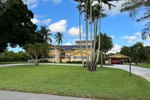 10400 W Tara Blvd, Boynton Beach, FL 33437 - Photo 1