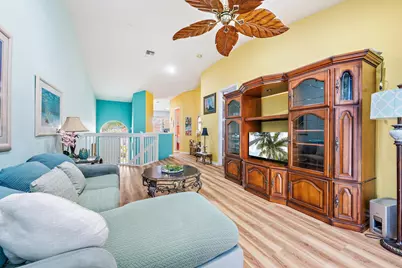 9224 Wentworth Lane, Port Saint Lucie, FL 34986 - Photo 2
