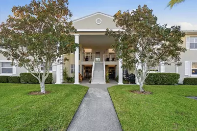 428 Grove Isle Circle #9, Vero Beach, FL 32962 - Photo 1