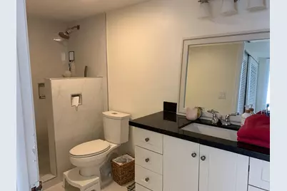 689 NE 6th Court #4070, Boynton Beach, FL 33435 - Photo 8