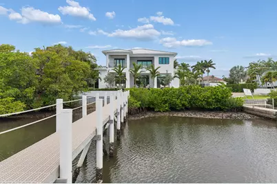908 N Atlantic Drive, Lantana, FL 33462 - Photo 2