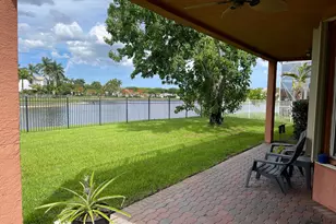 9828 Stover Way, Wellington, FL 33414 - Photo 4