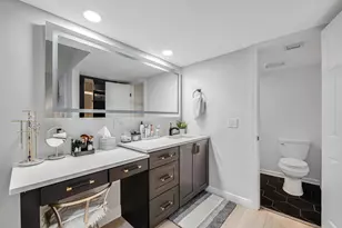 3710 Whitehall Dr, West Palm Beach, FL 33401 - Photo 18