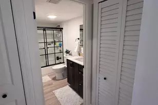 3710 Whitehall Dr, West Palm Beach, FL 33401 - Photo 10