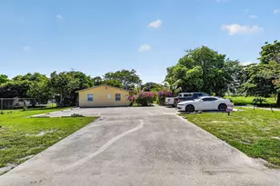 4537 Coconut Rd, Lake Worth, FL 33461 - Photo 20