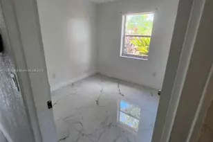 1420 N 70th Ave, Hollywood, FL 33024 - Photo 4