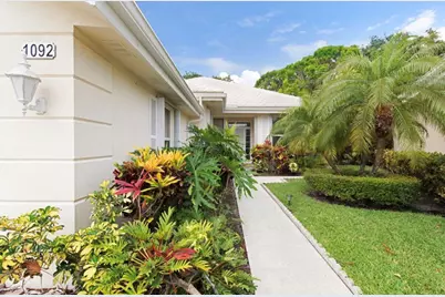 1092 Bedford Avenue, Palm Beach Gardens, FL 33403 - Photo 2