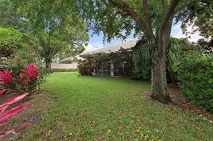1092 Bedford Ave, Palm Beach Gardens, FL 33403 - Photo 18