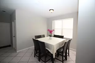 1396 Banyan Way, Weston, FL 33327 - Photo 8