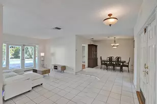 5200 SW 8th St, Plantation, FL 33317 - Photo 10
