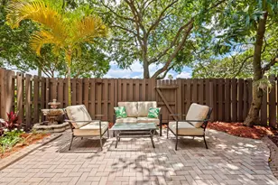 4422 Morgan Ln, Davie, FL 33328 - Photo 10