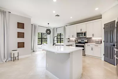 11137 Grandview Manor, Wellington, FL 33414 - Photo 8