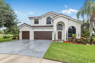 11137 Grandview Manor, Wellington, FL 33414 - Photo 2