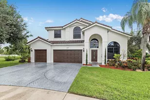 11137 Grandview Manor, Wellington, FL 33414 - Photo 2