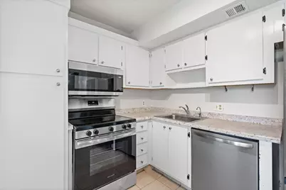 2650 S Course Drive #Unit 308, Pompano Beach, FL 33069 - Photo 6