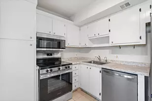 2650 S Course Dr, Pompano Beach, FL 33069 - Photo 6