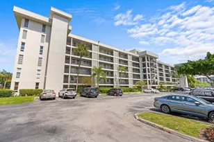 2650 S Course Dr, Pompano Beach, FL 33069 - Photo 2