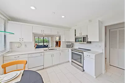 811 Oak Harbour Drive, Juno Beach, FL 33408 - Photo 4