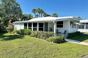 425 Bougainvilla Dr, Deerfield Beach, FL 33442 - Photo 1