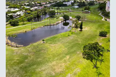 3951 Via Poinciana #112, Lake Worth, FL 33467 - Photo 32