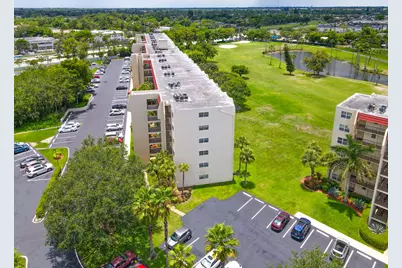 3951 Via Poinciana #112, Lake Worth, FL 33467 - Photo 30