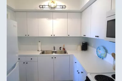 309 Circle Drive S #204, Boynton Beach, FL 33435 - Photo 12