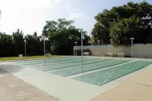 309 Circle Dr S, Boynton Beach, FL 33435 - Photo 32
