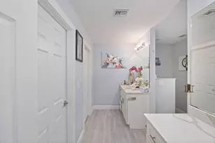 618 NW Billiar Ave, Port Saint Lucie, FL 34983 - Photo 20