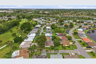 4629 NW 45th Court, Tamarac, FL 33319 - Photo 36