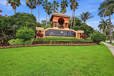 310 Venice Boulevard, Royal Palm Beach, FL 33411 - Photo 4
