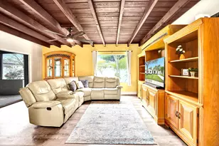 1341 N 30th Rd, Hollywood, FL 33021 - Photo 26