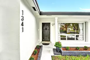1341 N 30th Rd, Hollywood, FL 33021 - Photo 4