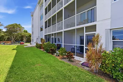 1516 S Lakeside Drive #103, Lake Worth Beach, FL 33460 - Photo 2