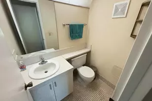 4075 Cornwall D, Boca Raton, FL 33434 - Photo 8