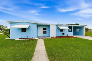 102 SE El Sito Ct, Port Saint Lucie, FL 34983 - Photo 2