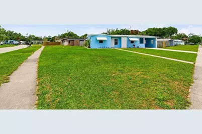 102 SE El Sito Court, Port Saint Lucie, FL 34983 - Photo 4