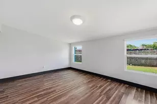 102 SE El Sito Ct, Port Saint Lucie, FL 34983 - Photo 12