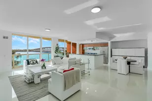 2640 Lake Shore Dr, Riviera Beach, FL 33404 - Photo 1