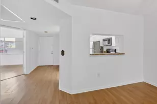 801 SW 138th Ave, Pembroke Pines, FL 33027 - Photo 16