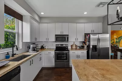 791 SW 191st Avenue, Pembroke Pines, FL 33029 - Photo 12