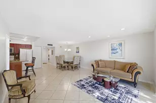 129 Piedmont C, Delray Beach, FL 33484 - Photo 6