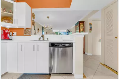 6795 Huntington Lane #306, Delray Beach, FL 33446 - Photo 4