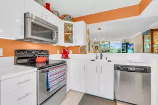 6795 Huntington Ln, Delray Beach, FL 33446 - Photo 2