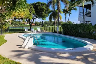 4820 NE 23rd Ave NE, Fort Lauderdale, FL 33308 - Photo 2